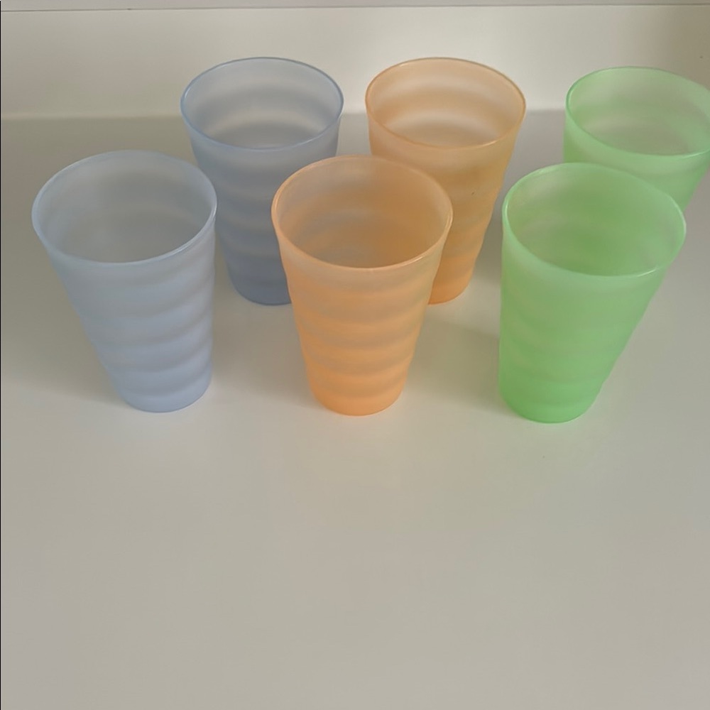 Tupperware Vibrant Blue and Orange Drinkware Set